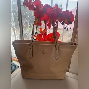 Authentic Coach purse